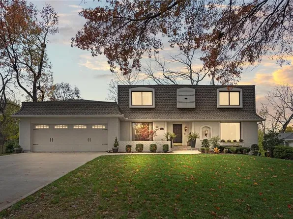12614 Overbrook Rd, Leawood, KS 66209