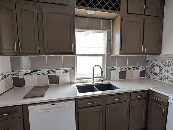 5th image of 803 Avenue B