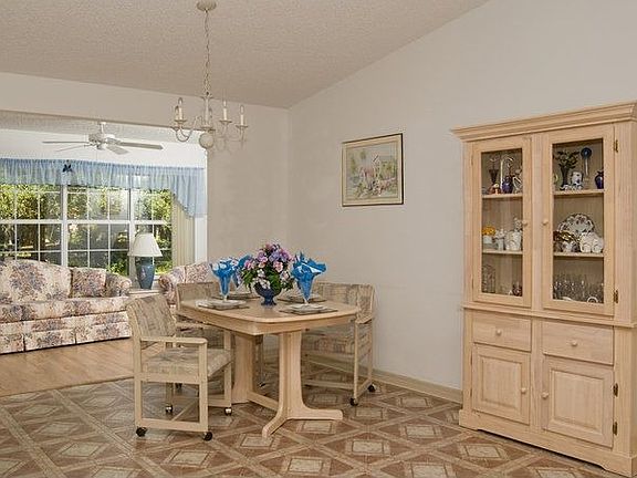 4th image of 2758 Privada Dr