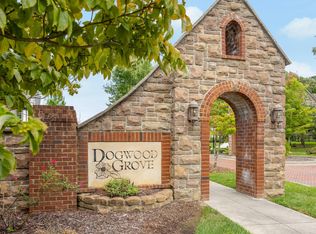 2324 Dogwood Grove Cir, Signal Mountain, TN 37377