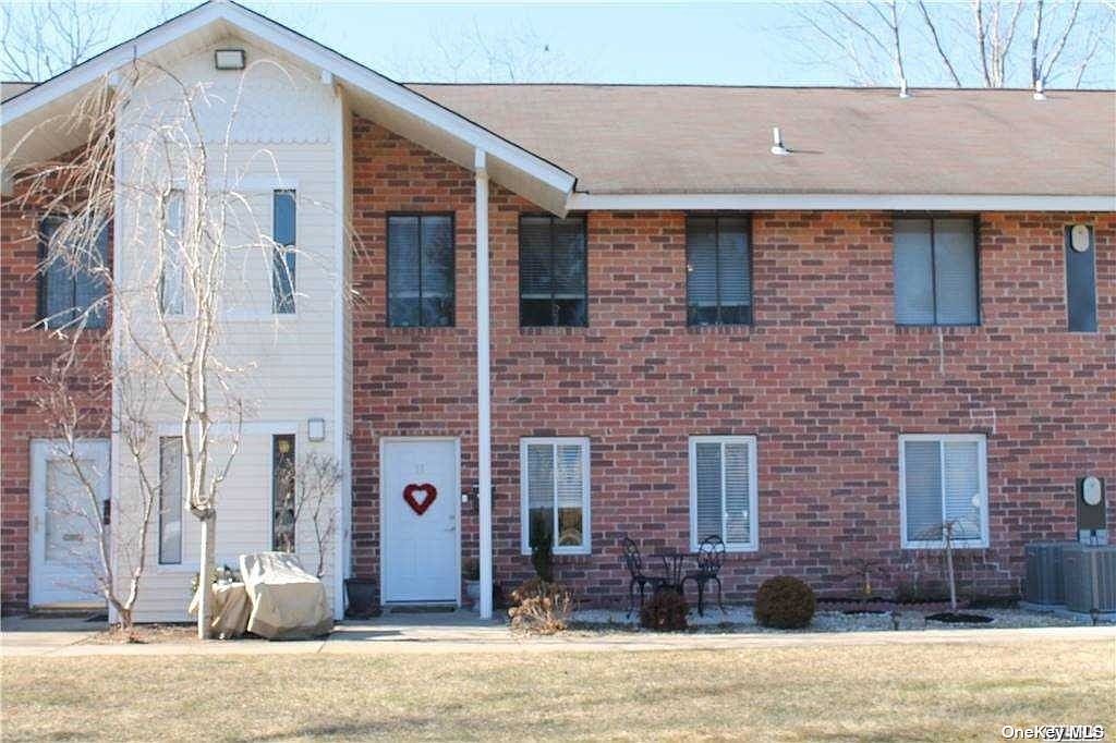11 Osage Court UNIT 11, Coram, NY 11727 MLS 3494994 Zillow