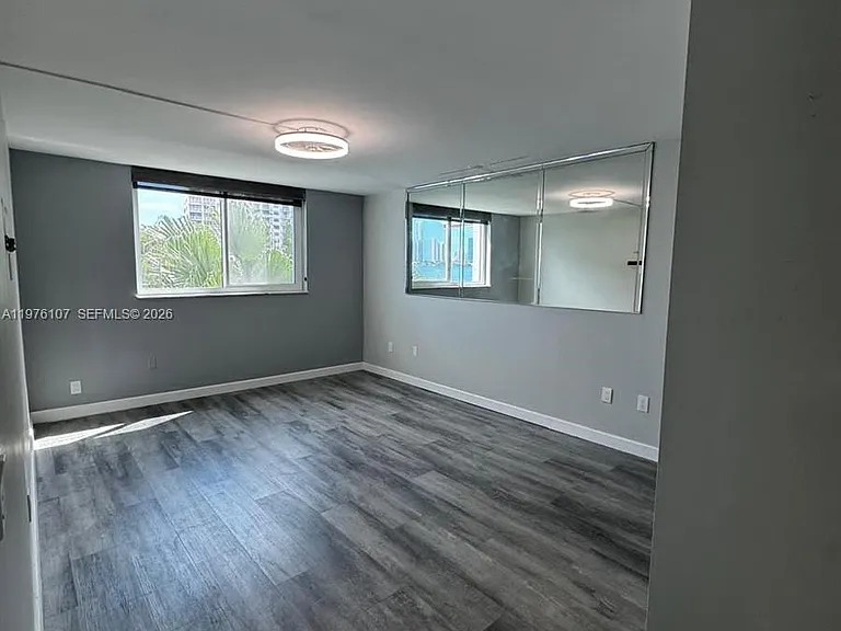 4000 NE 170th St #206 — Photo 13