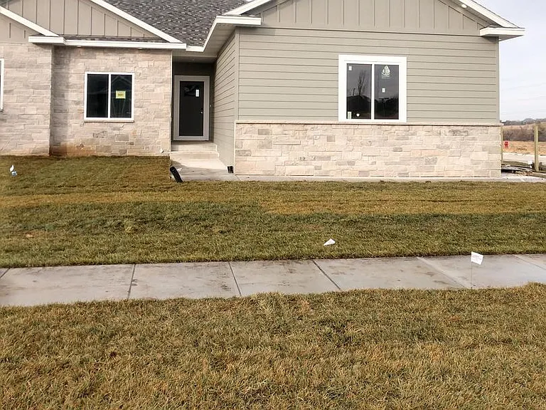 5041 State Hill Dr — Photo 18