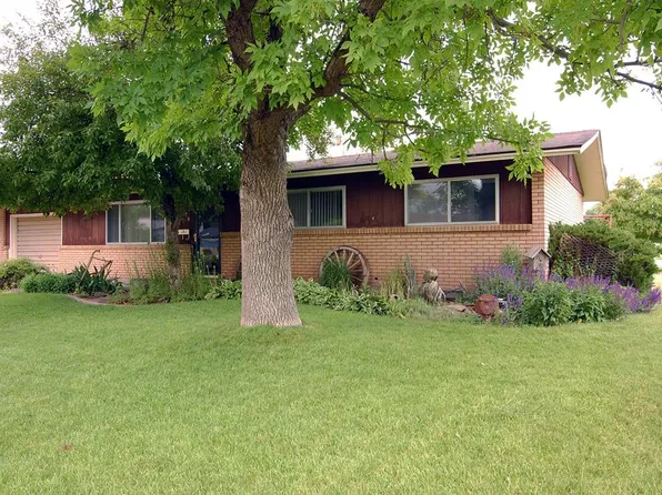 676 Davidson Dr, Idaho Falls, ID 83401