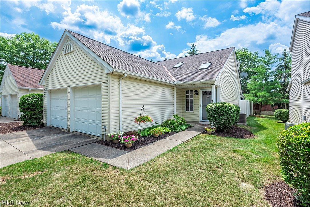 20729 Autumn Oval, Strongsville, OH 44149 | Zillow