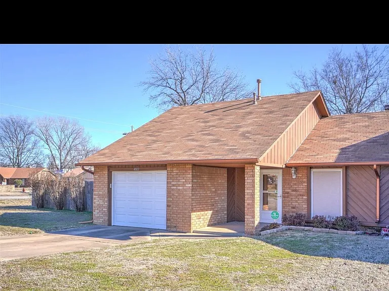 4801 S Gum Ave — Photo 5