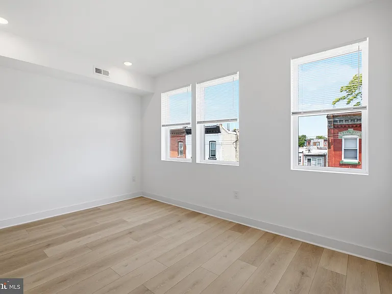 2237 N 16th St #2 — Photo 10