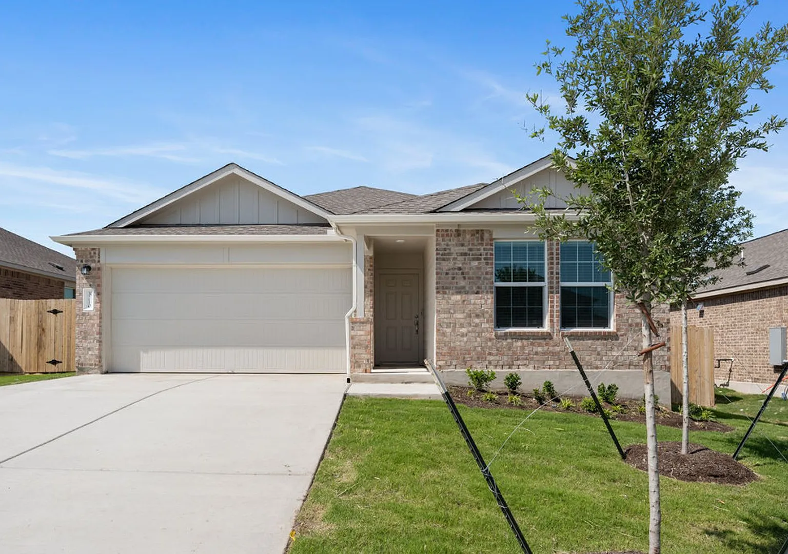 **Two Weeks Free Rent Brand New 3bed/2bath Home Available For Lease! — Photo 2