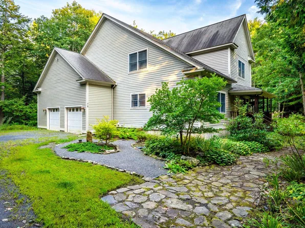 79 Partridge Run Drive, Winthrop, ME 04364
