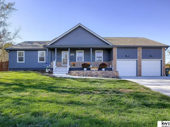 4619 Circle Dr, Blair, NE 68008
