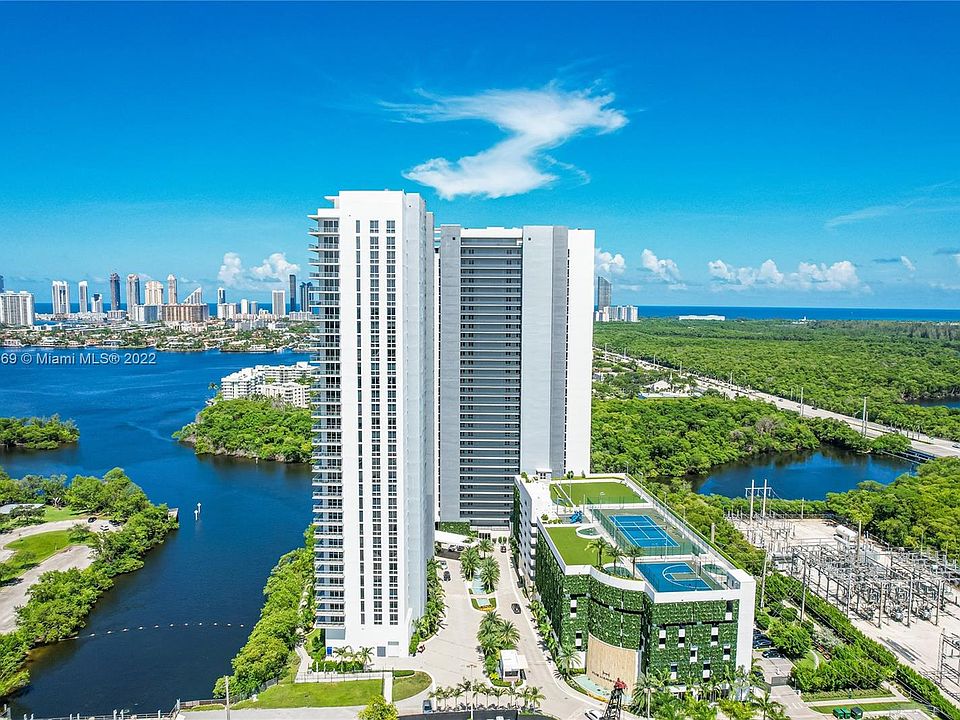 1st image of 16385 Biscayne Blvd Unit 1704
