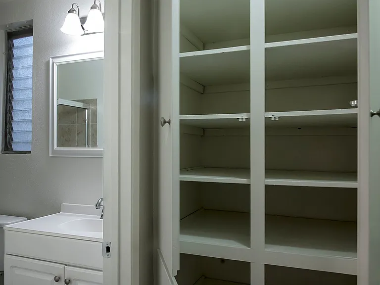 334 Monterey Rd — Photo 10
