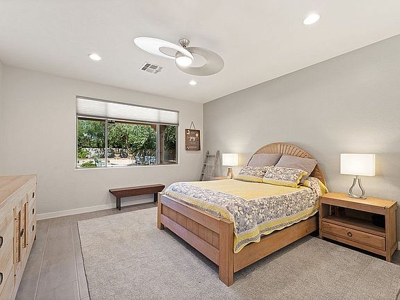 4th image of 3541 S Camellia Pl