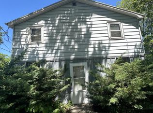 2026 East Leroy AVENUE, Saint Francis, WI