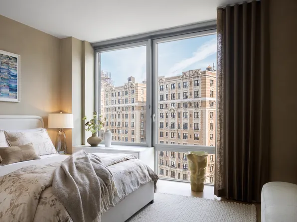 212 West 72nd Street image 10 of 20