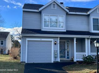 35 Stoney Creek Dr, Clifton Park, NY 12065