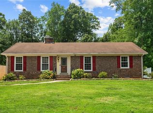 3021 Wellingford Dr, High Point, NC 27265