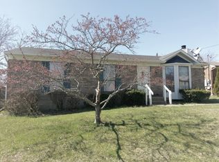 4404 Gaudet Rd, Jeffersontown, KY 40299