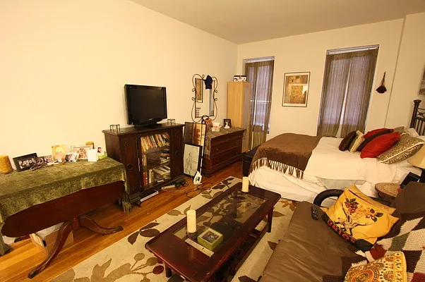 Rented by Citi Habitats | media 6