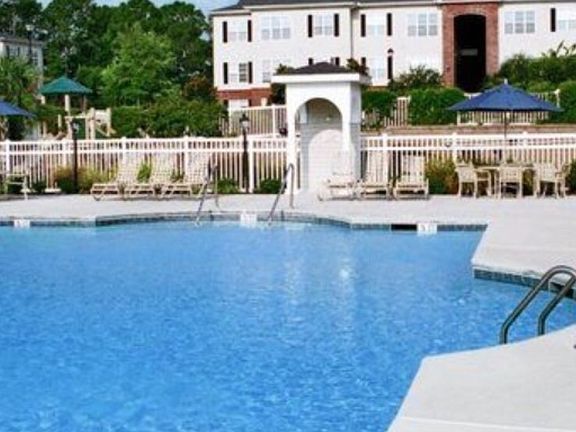 3rd image of 2813 Bloomfield Ln Unit 208