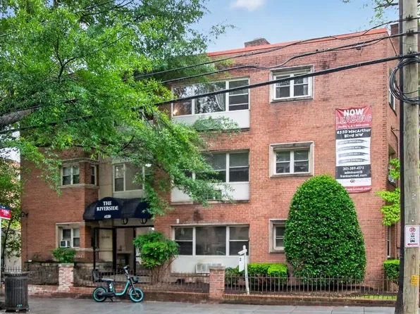 4550 Macarthur Blvd NW #302, Washington, DC 20007