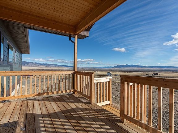 4th image of 420 Melrose Rd