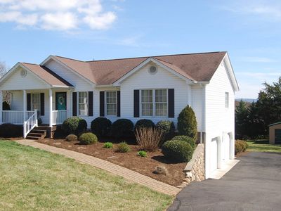 1700 Bluewater Dr, Moneta, VA, 24121