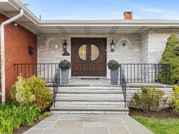 187 Jackson Avenue, Pelham, NY 10803