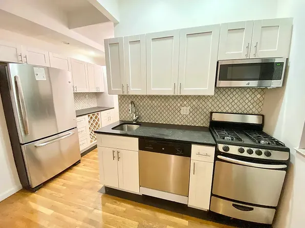 337 West 14th Street image 1 of 7