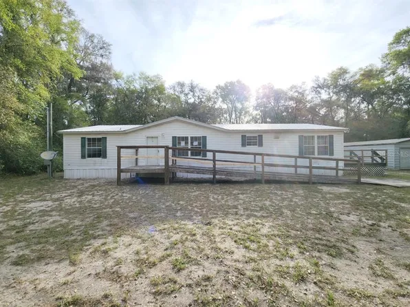 306 S Magnolia Ave, Florahome, FL 32140