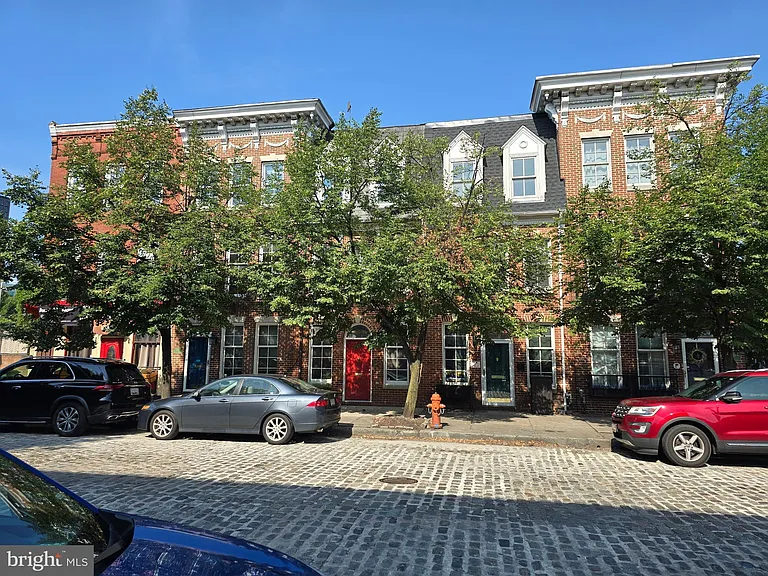 704 S Bond St — Photo 34