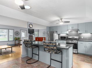 5802 Crabapple Ln, Madison, WI 53711