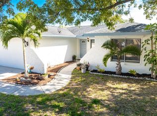 9182 85th Ave, Seminole, FL 33777