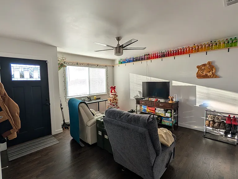 920 S Bennett Ave — Photo 5