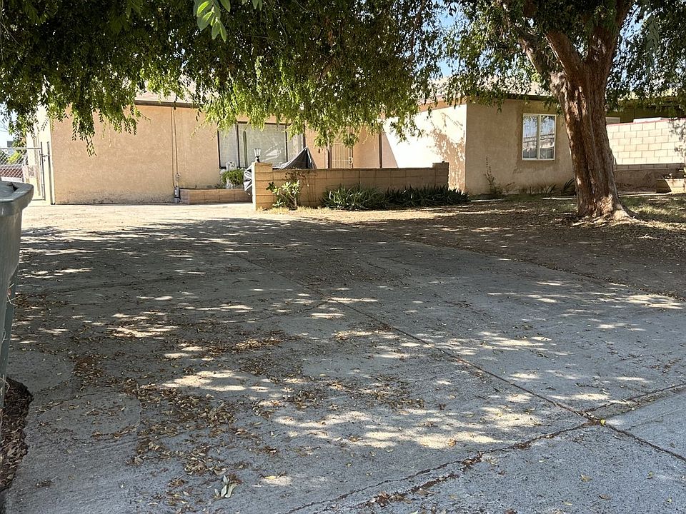 2nd image of 1304 Monica St