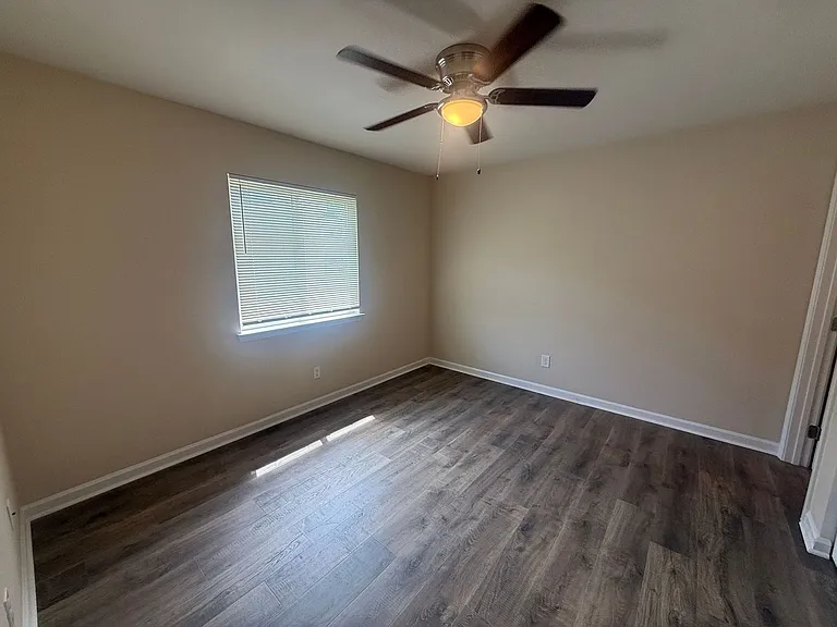 1656 Eagles Pl #H201 — Photo 8