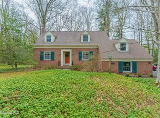 11 Lyons Ave, Delmar, NY 12054