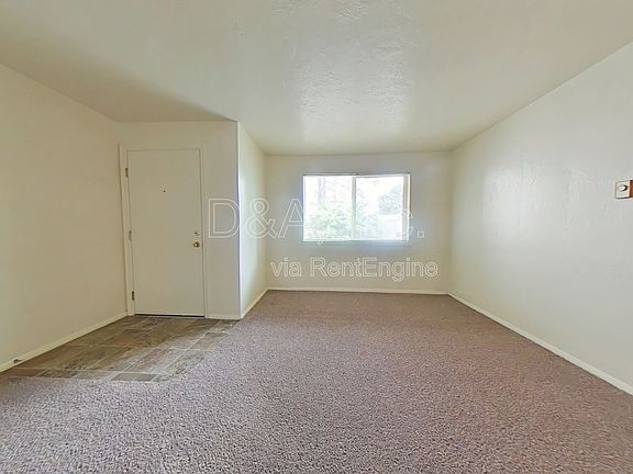 2nd image of 960 NW Cleveland Ave APT 3
