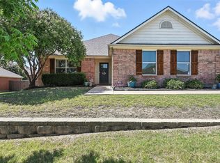 726 Quail Hollow Dr, Midlothian, TX 76065