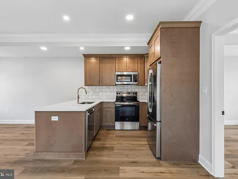 23 Christman St — Photo 6