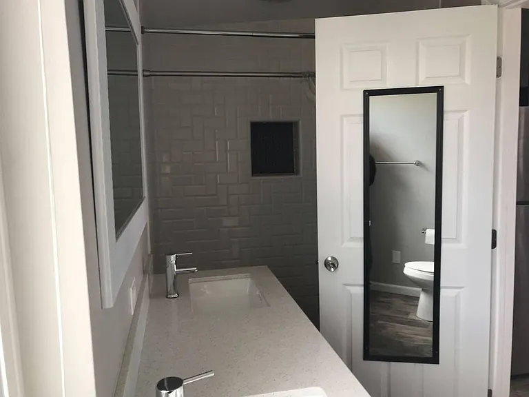 914 Sampson St #1 — Photo 15