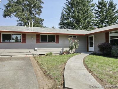 8101 Cox Ln, Gladstone, OR, 97027