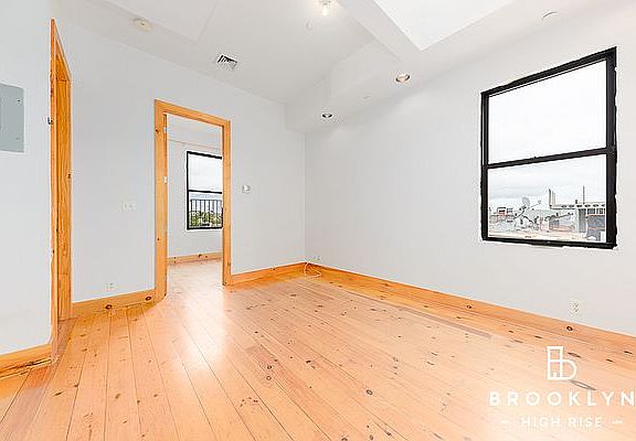 2nd image of 600 Saint Marks Ave APT 4L