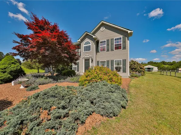 4972 Lowhill Church Rd, New Tripoli, PA 18066