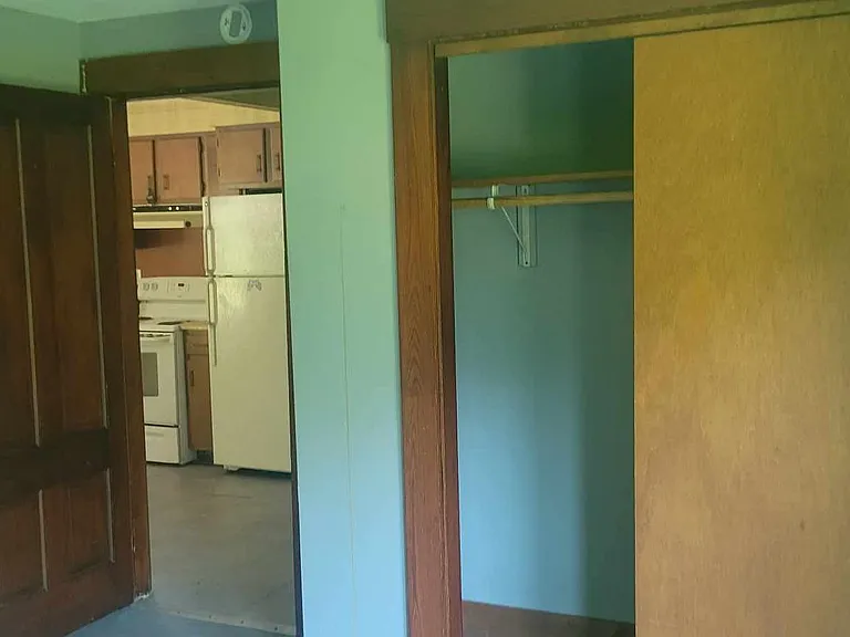 438 S Main St — Photo 2