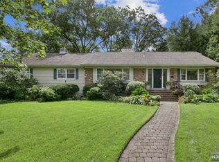 22 Rutland Rd, Glen Rock, NJ 07452