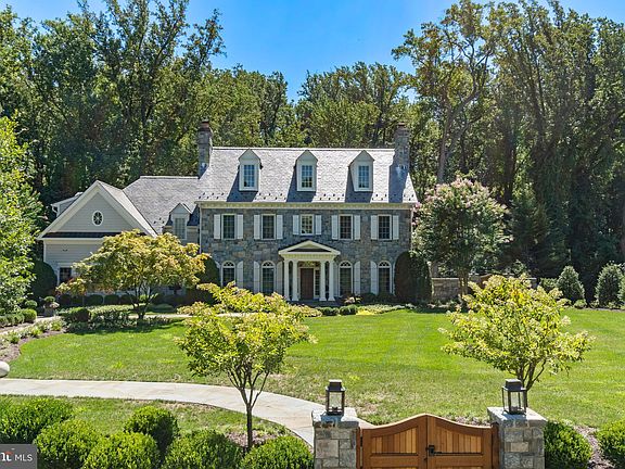 5th image of 8115 Spring Hill Farm Dr