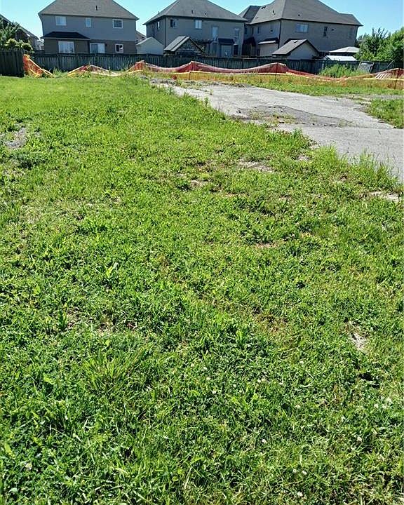 1st image of 26 2nd Rd W