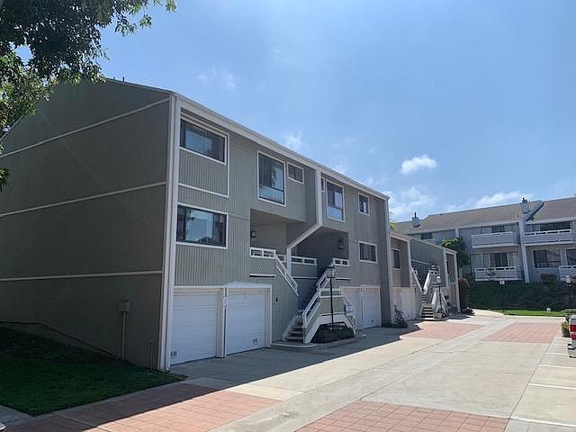 1st image of 8 Serena Ct