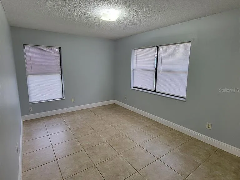 784 E Anderson Rd — Photo 19